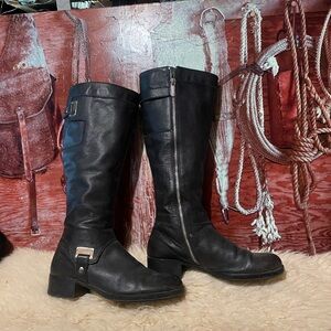 Ellen Tracy leather boots